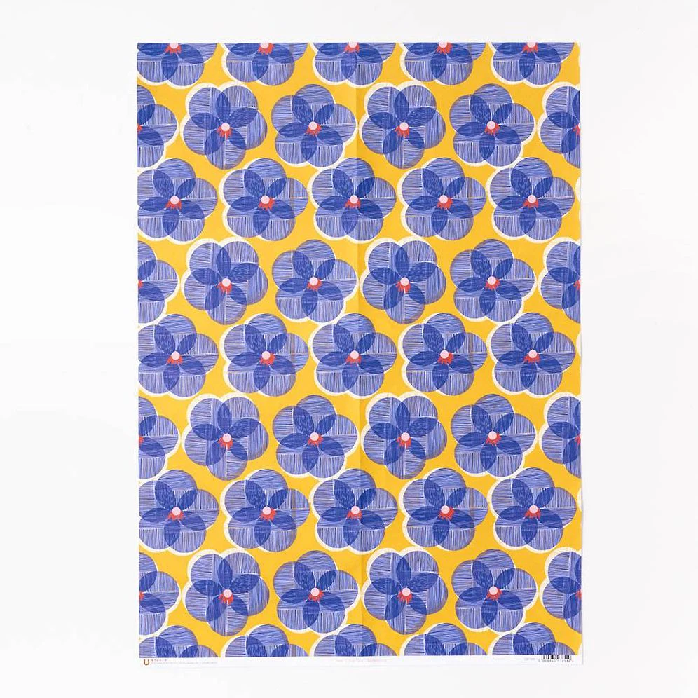 Blue Pansy Flat Wrap - Image 2