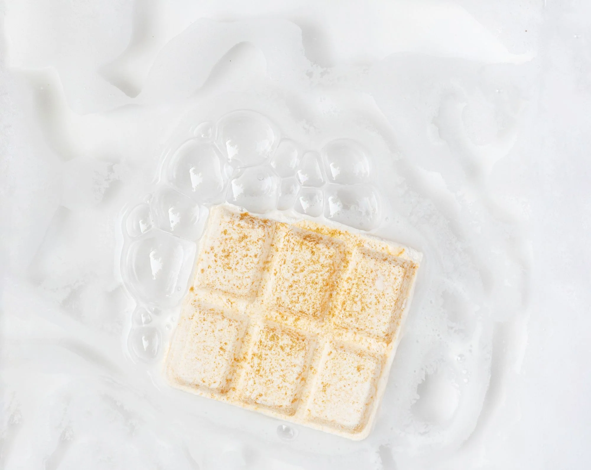 Champagne Bubble Bath & Shower Bar - Image 3