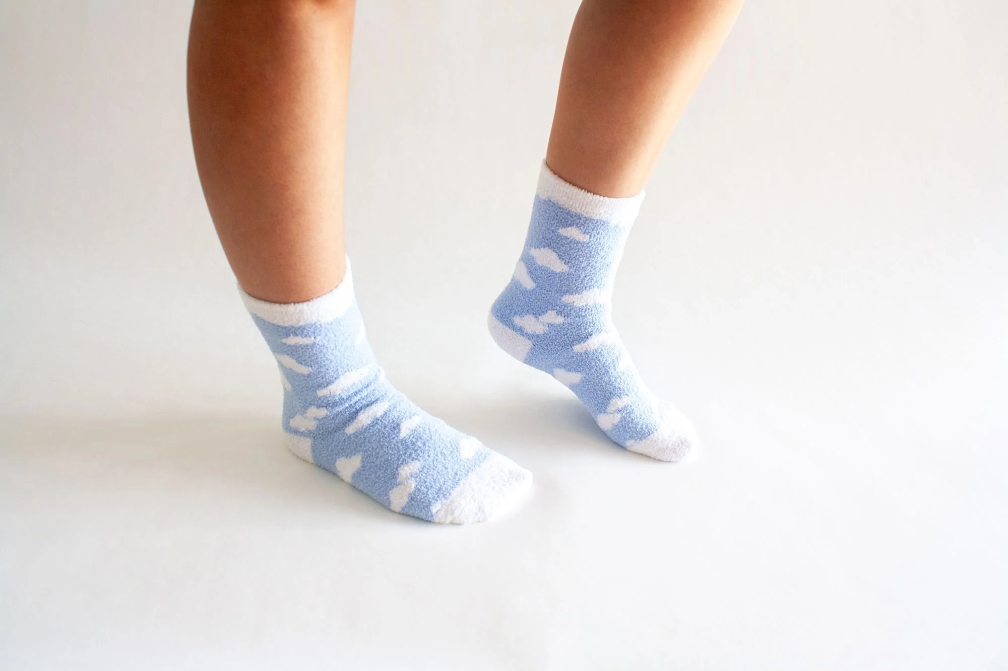 Cloud Fuzzy Crew Socks - Image 2