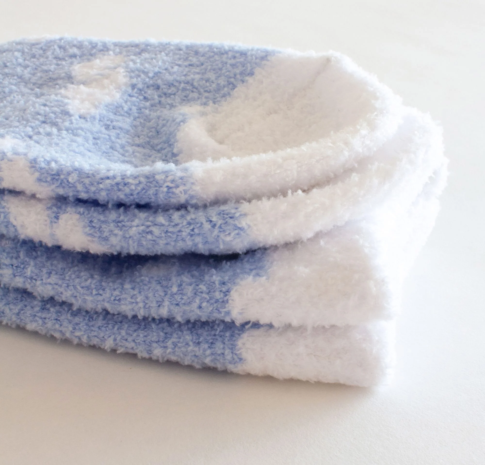 Cloud Fuzzy Crew Socks - Image 4