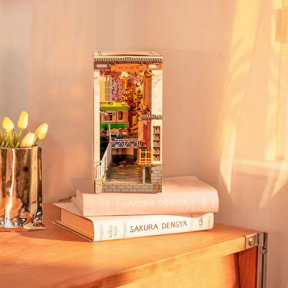 DIY Miniature Bookend: Sakura Tram - Image 21