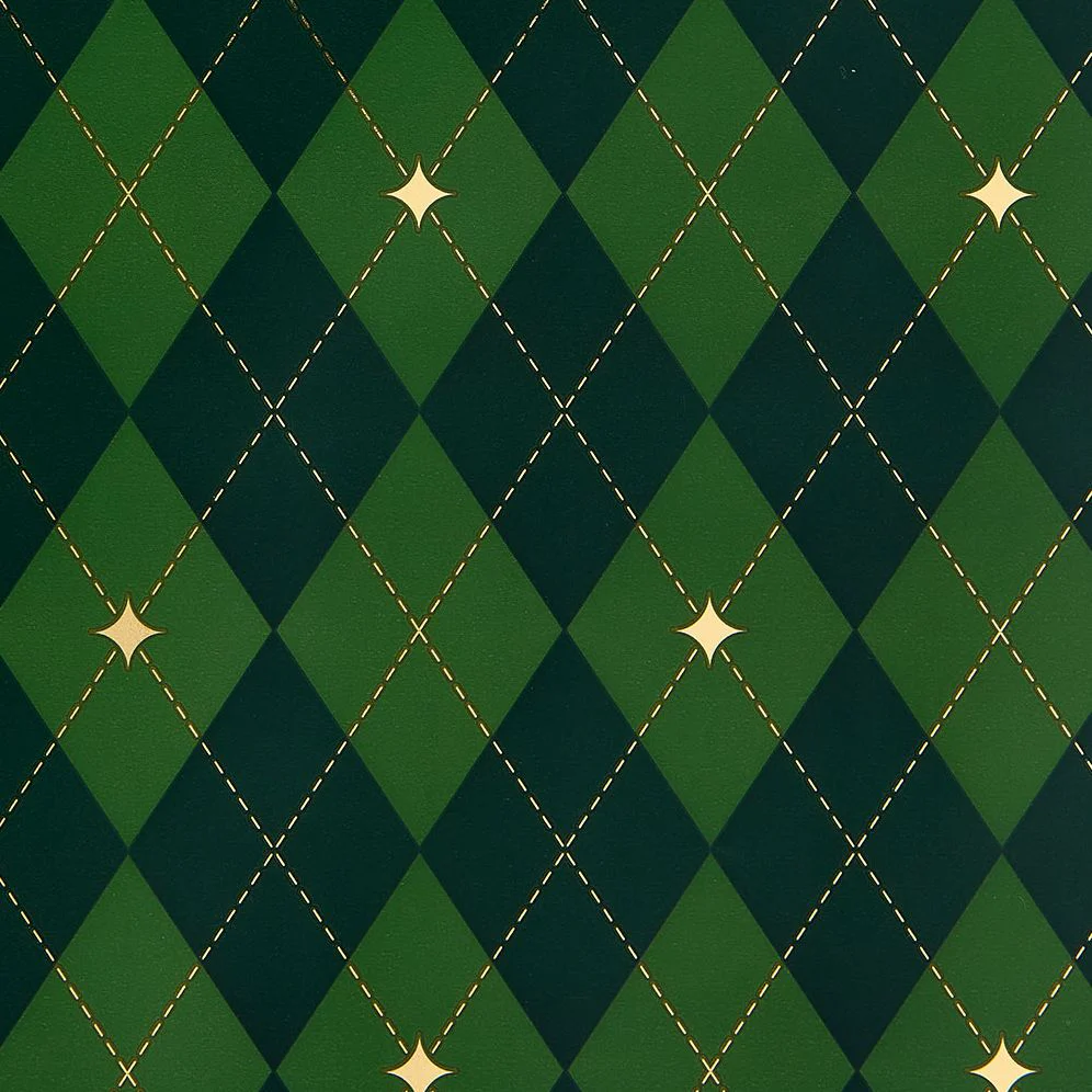Green Argyle Continuous Roll Wrap - Image 3
