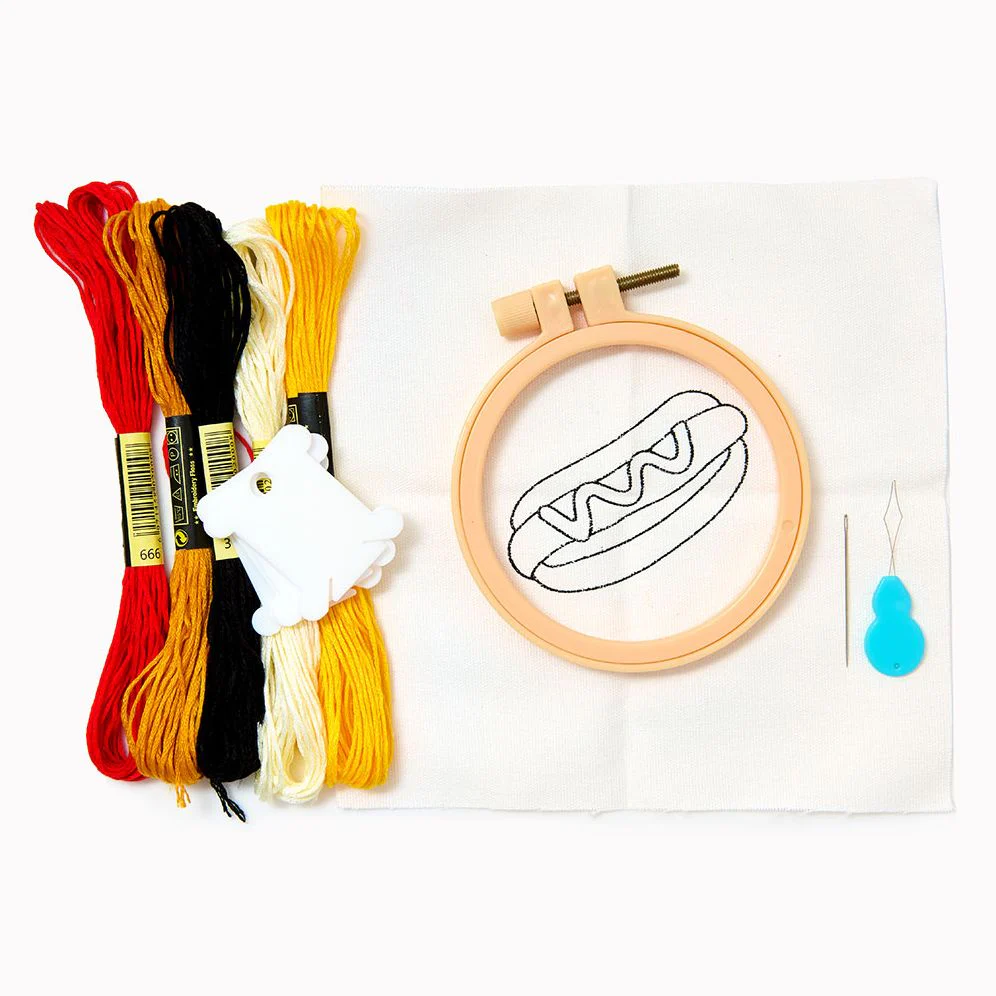 Hot Dog Embroidery Kit - Image 2