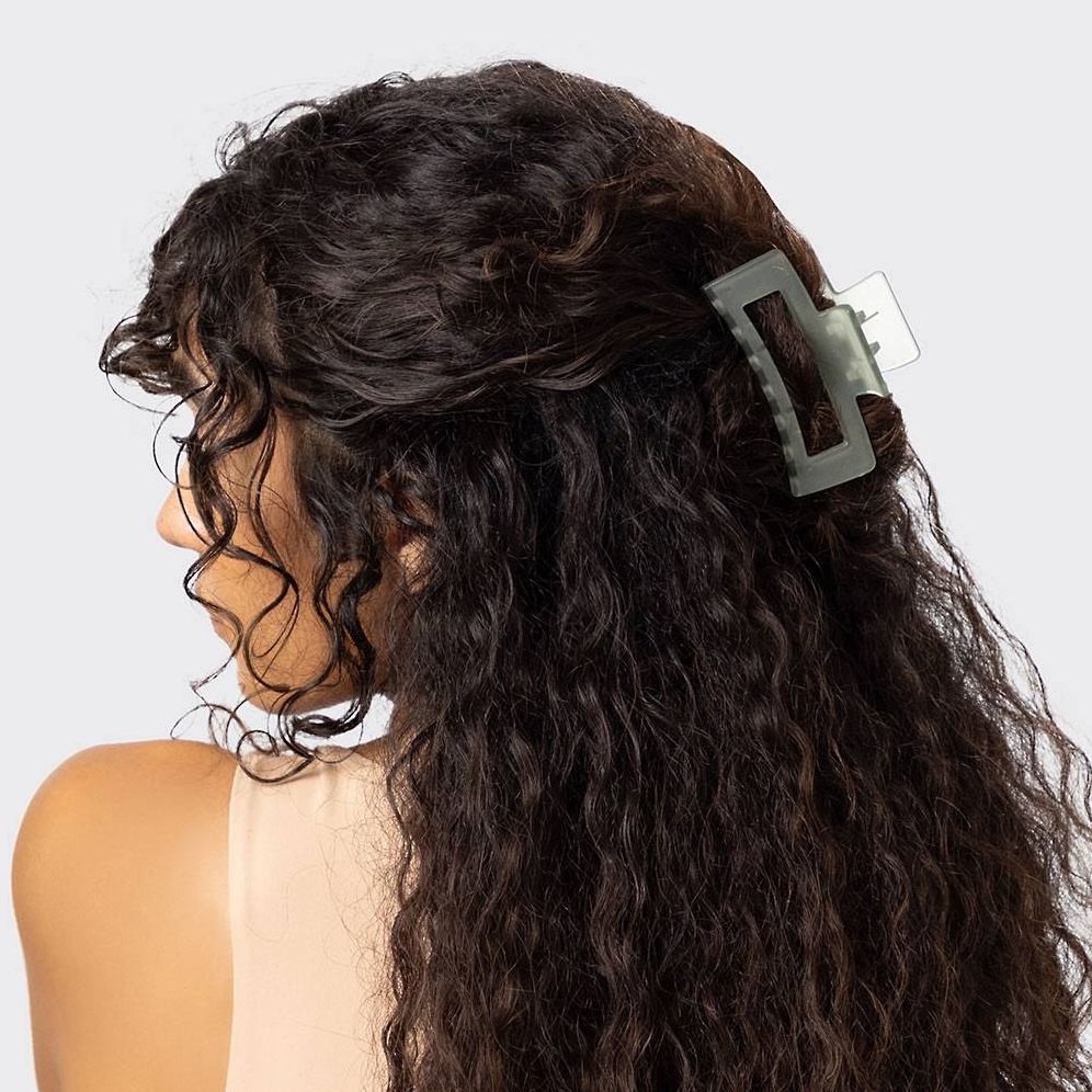 Kitsch Eucalyptus Neutral Hair Clips - Image 3