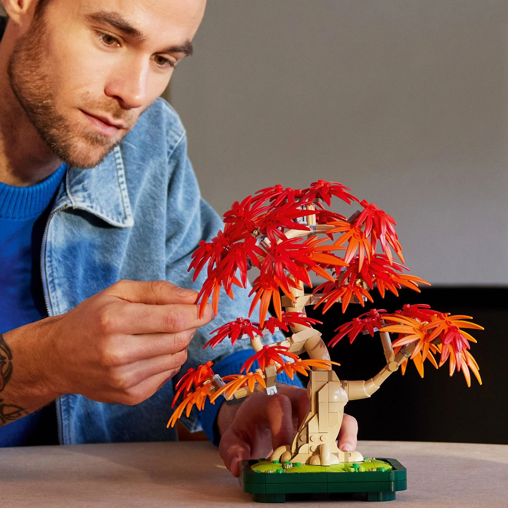 LEGO Botanicals Japanese Red Maple Bonsai Tree 10348 - Image 6