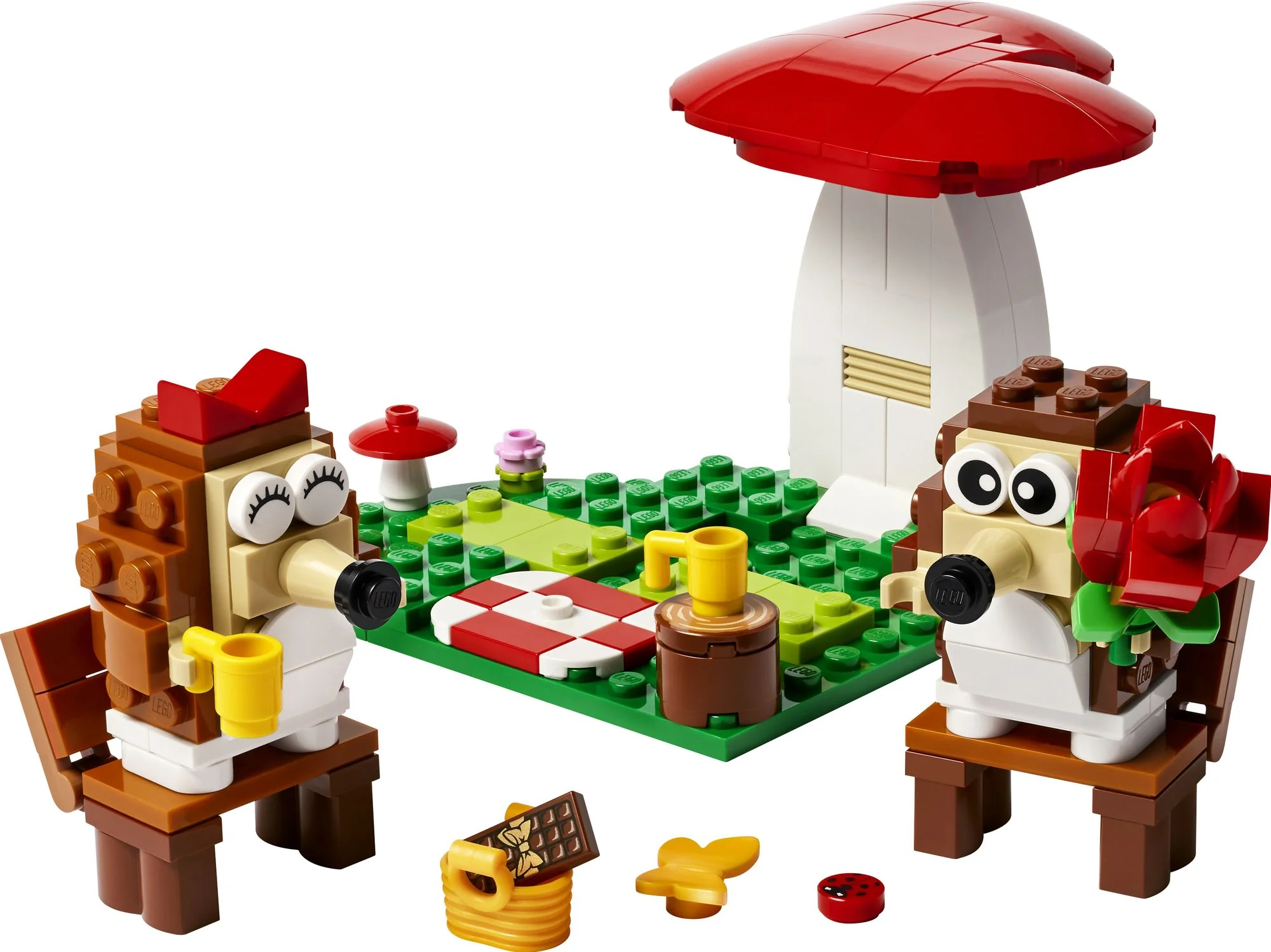 LEGO LEL Seasons Hedgehog Picnic Date 40711 - Image 2