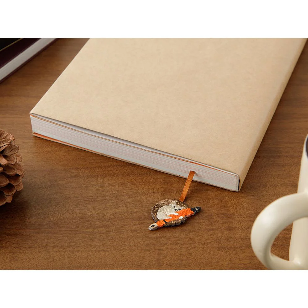 Midori Embroidery Bookmark Clip Hedgehog - Image 8