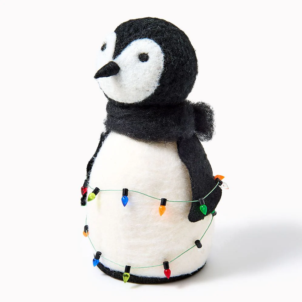 Penguin Felt Light