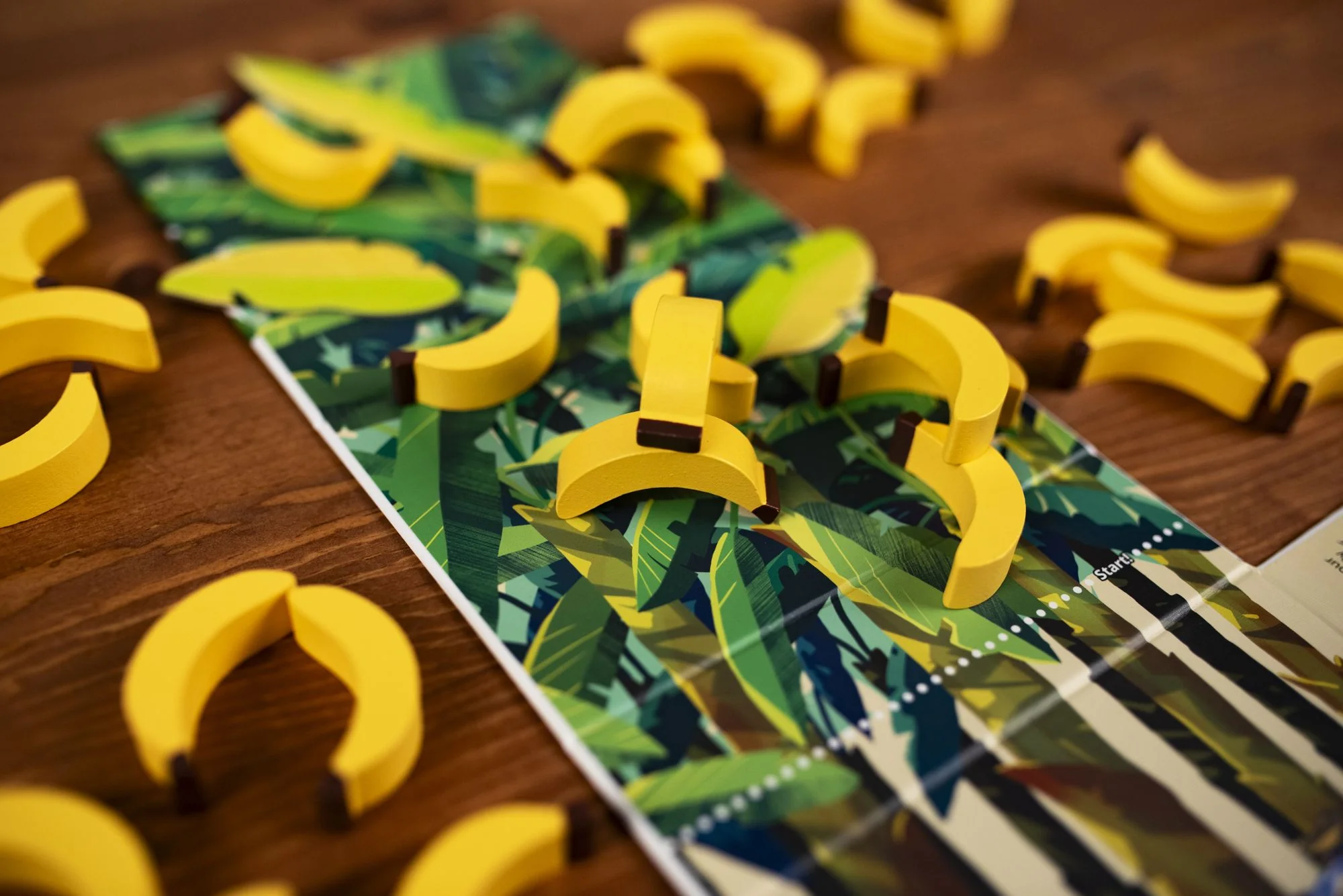 Tasso Banana by Junghee Choi, Philippe Proux - Image 5